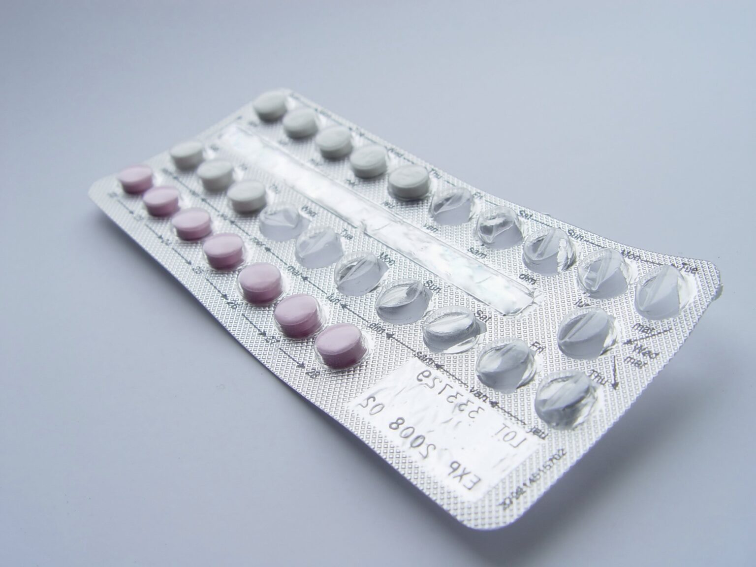 Birth control pill gets strong approval for over-the-counter access