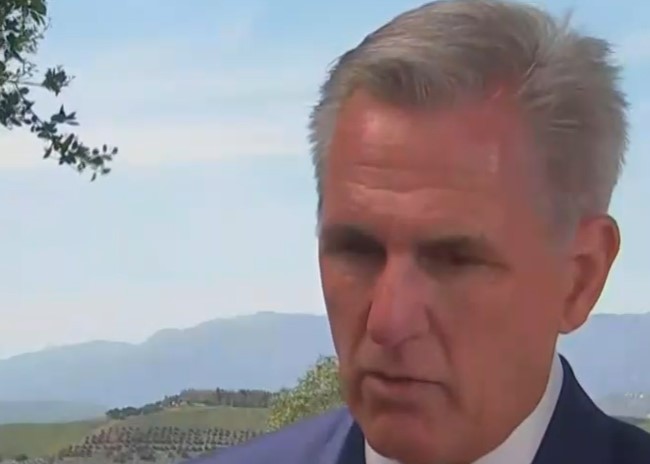 Kevin McCarthy refrains from talks about debt reduction because he doesn't get his way