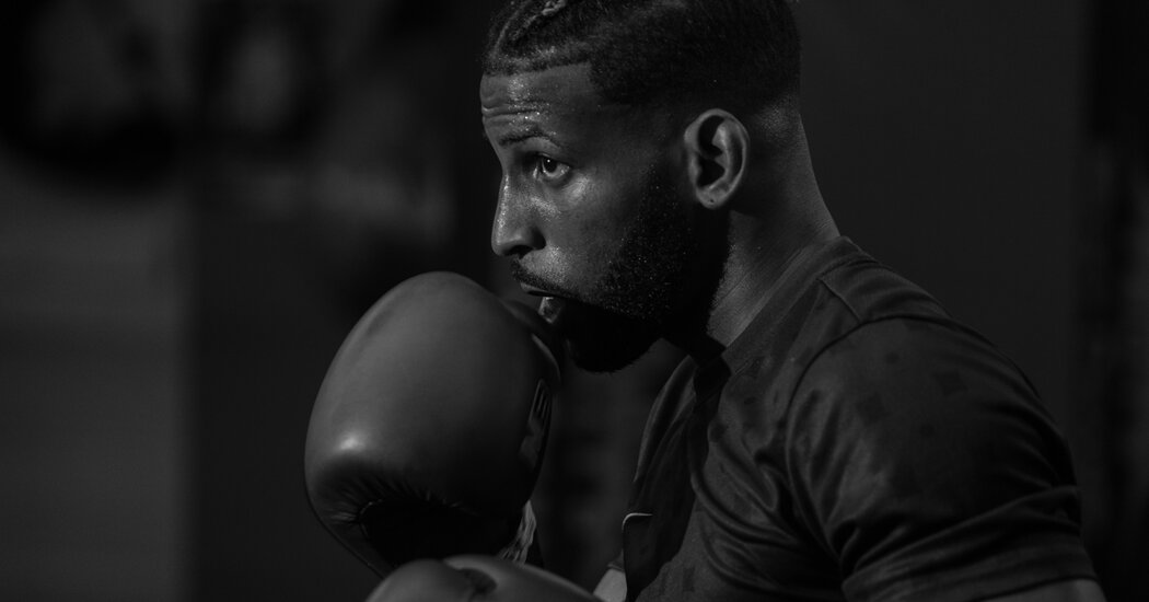 Cuban boxer Andy Cruz trains as a pro in the US