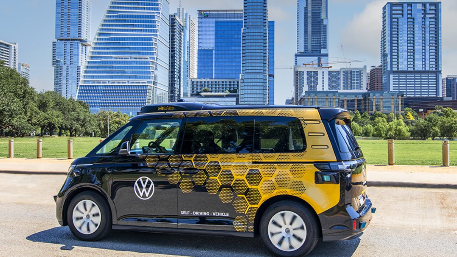 Tests with Volkswagen-Mobileye autonomous vehicles start in Austin