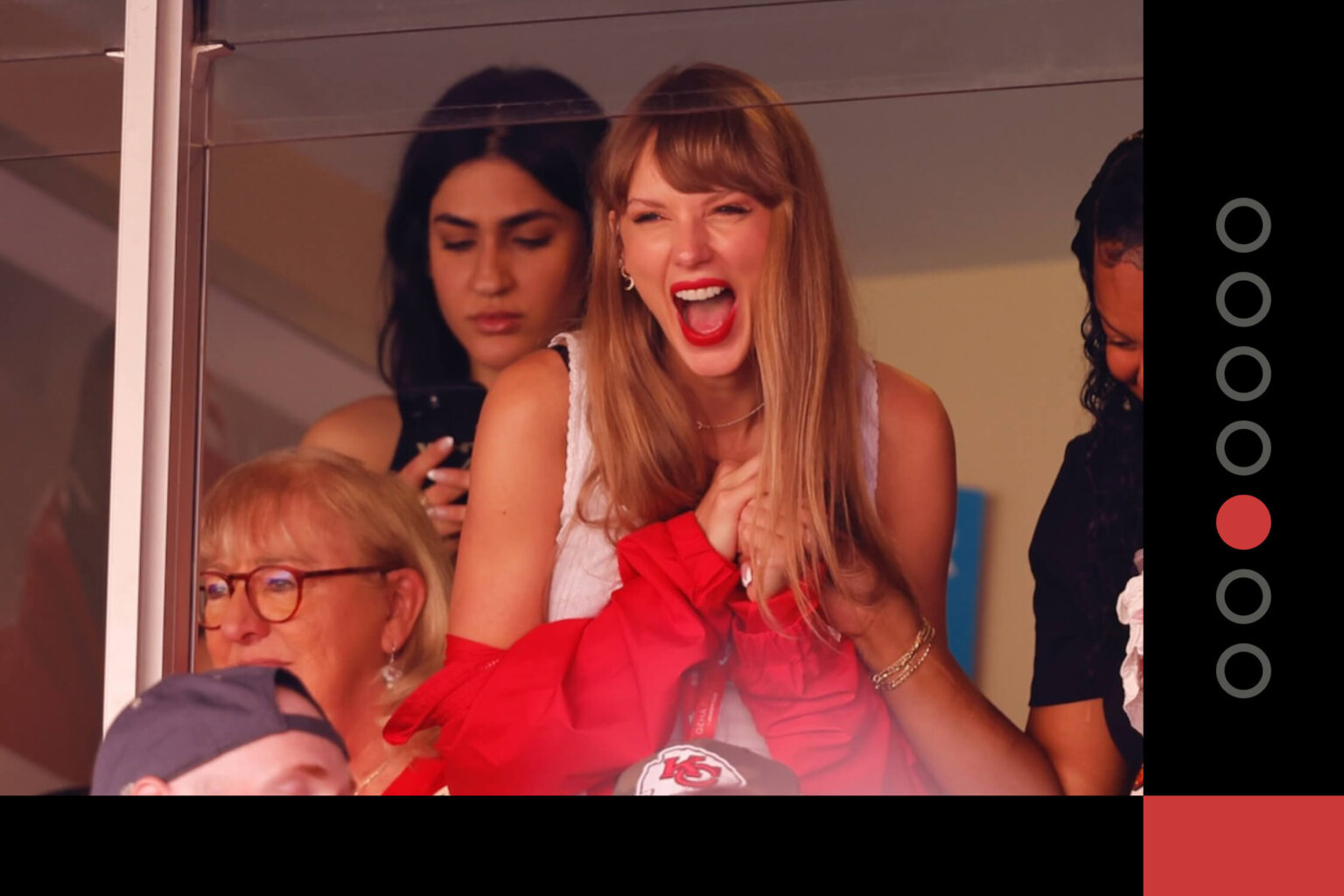 When Taylor Swift shows up for an NFL game, what’s a TV broadcast to do?