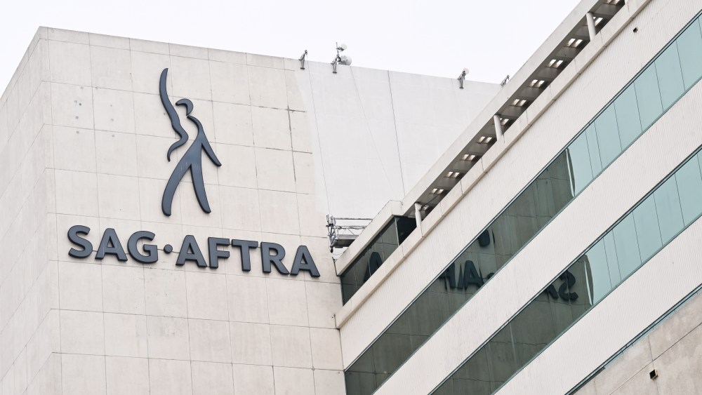 SAG-AFTRA, AMPTP Resume Talks; AI, Residuals Are Key Issues