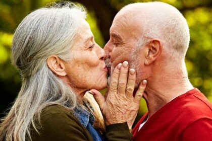 Sex Appears to Protect Brain Health in Older Adults, Scientists Say : ScienceAlert