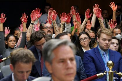 Protesters Interrupt US Congress Hearing On Israel Aid