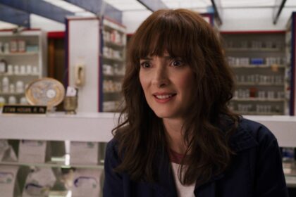 Winona Ryder Asked 'What's Netflix?' in First Stranger Things Meeting