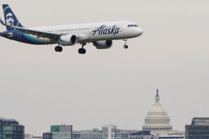 Alaska-Hawaiian airline merger faces Justice Department scrutiny