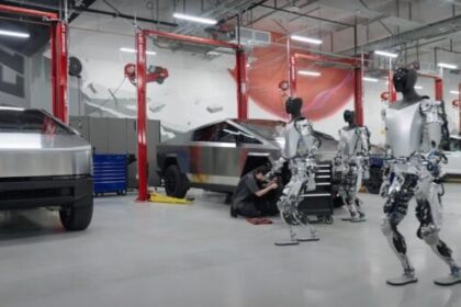 Tesla Robot Suffers Malfunctions and Attacks Engineer at Texas Factory, Leaving 'Trail of Blood' | The Gateway Pundit