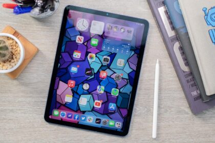 Apple iPad Pro (12.9-inch, 2022), iPad Mini (2021) and iPad Air (2022)