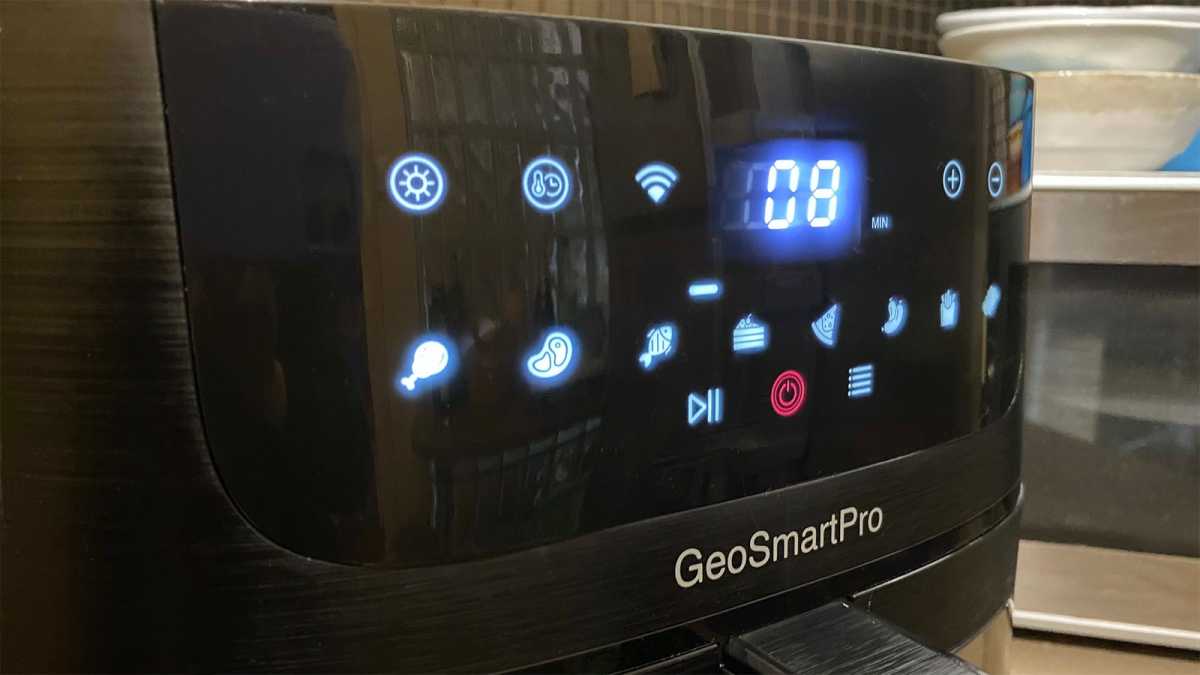 GeoSmartPro air fryer on a counter