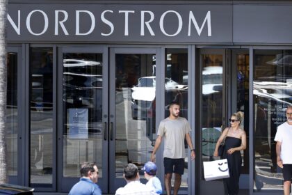 Nordstrom reportedly trying to go private