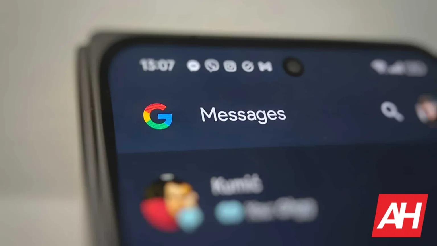 Featured image for Google Messages getting strict Parental Controls reveals app’s beta version